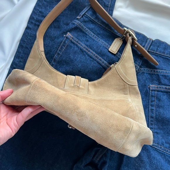 Coach Hamptons Hobo Bag 👜 - Picture 7 of 7